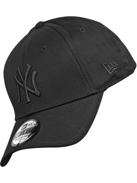 New Era MLB League Basic NEY BLACK ON BLACK pánska baseballka - M/L
